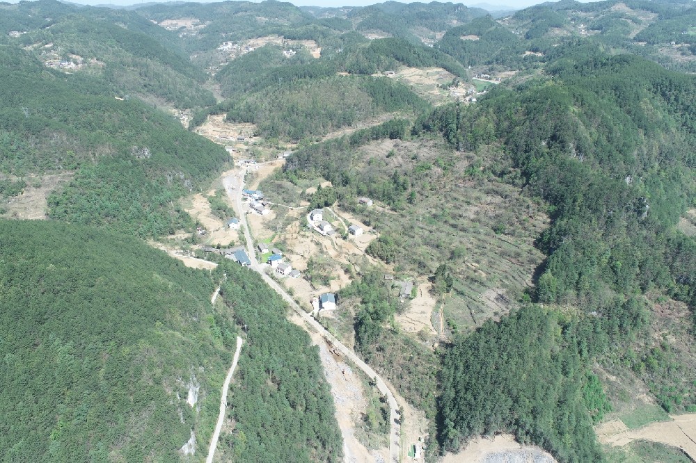 路愈寬，景愈明，可待漫慢行——朝天區(qū)曾家鎮(zhèn)（曾家場鎮(zhèn)至榮樂養(yǎng)生谷）段道路改建工程建設(shè)側(cè)記